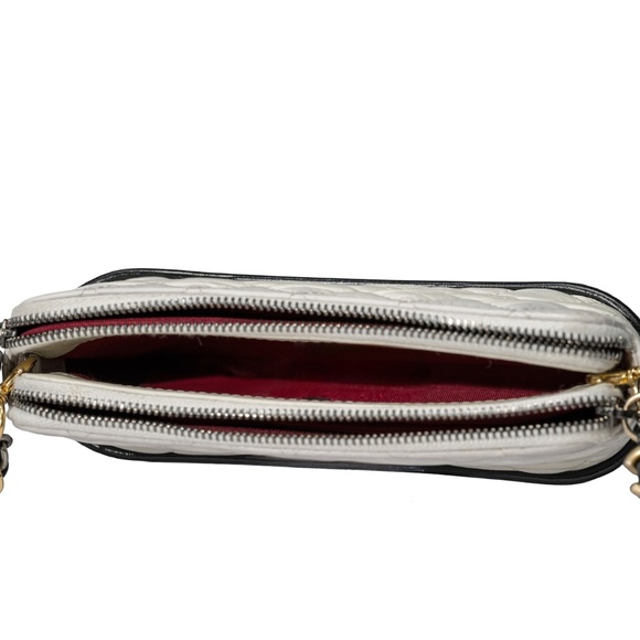 Chanel Gabrielle Double Zip Clutch with Chain Quilted Aged Calfskin - Picture 9 of 12